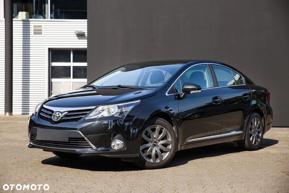 Toyota Avensis 1.6 Premium - 3