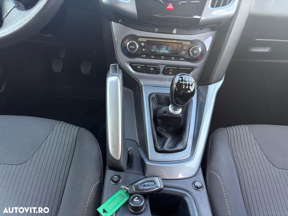 Ford Focus 1.0 EcoBoost Start Stop Titanium - 17
