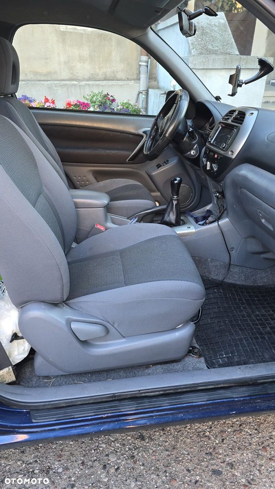 Toyota RAV4 1.8 VVT-i 4x2 - 8
