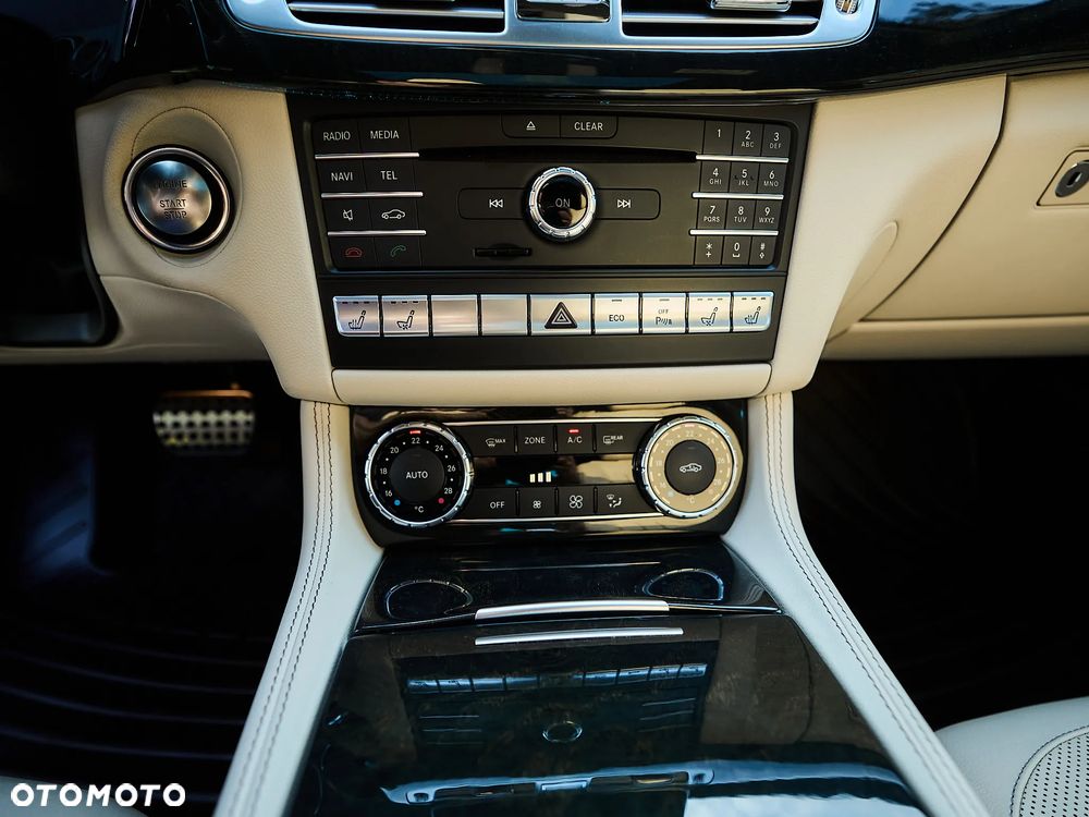 Mercedes-Benz CLS 350 d 4-Matic - 16