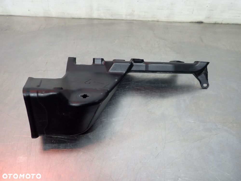 KIEROWNICA POWIETRZA AUDI A4 B8 - 2