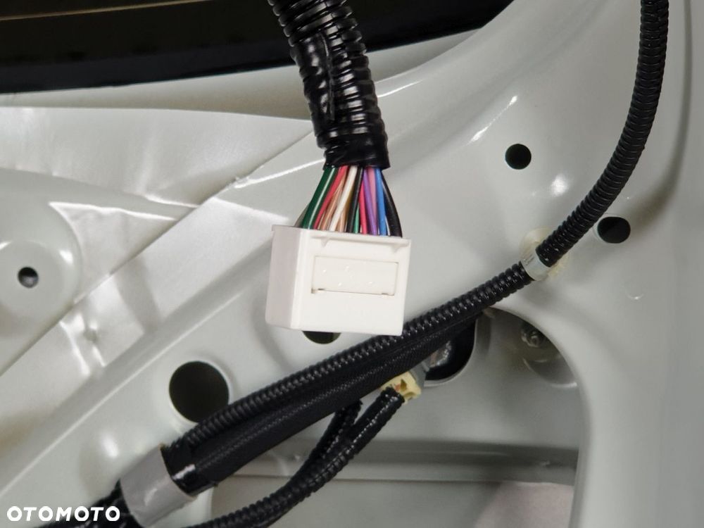 HONDA HR-V 15-18r Klapa Bagażnika - 17