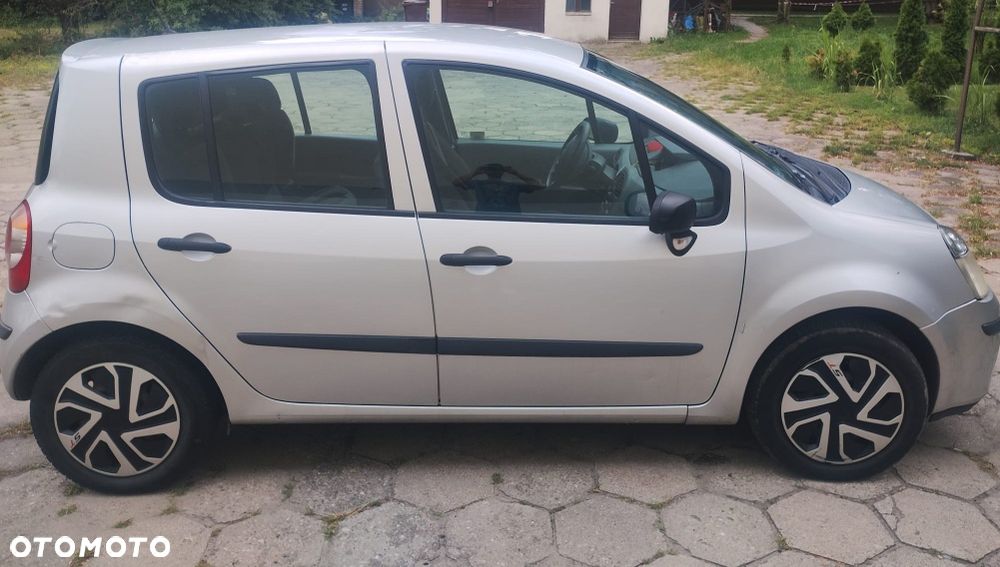 Renault Modus - 2