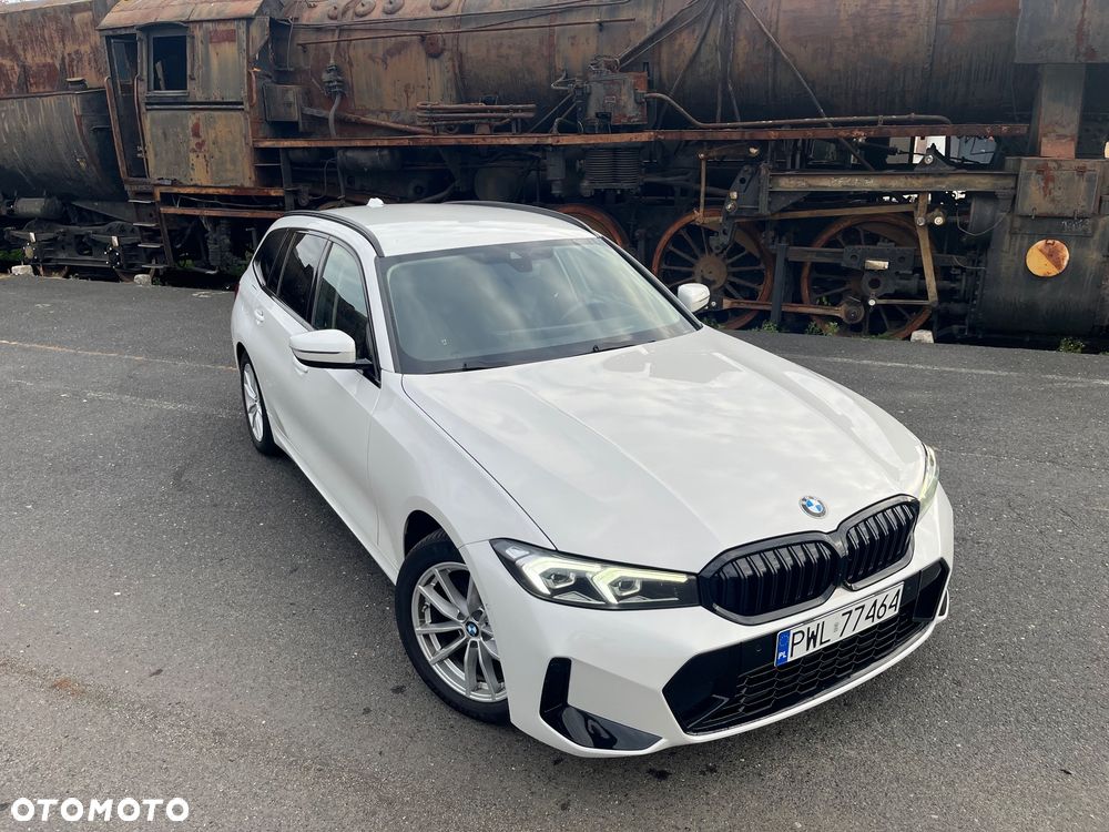BMW Seria 3 2022 photo 4