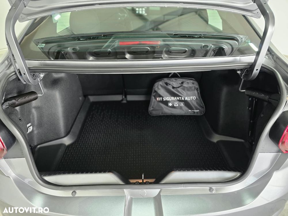 Dacia Logan TCe 90 MT6 XX - 16