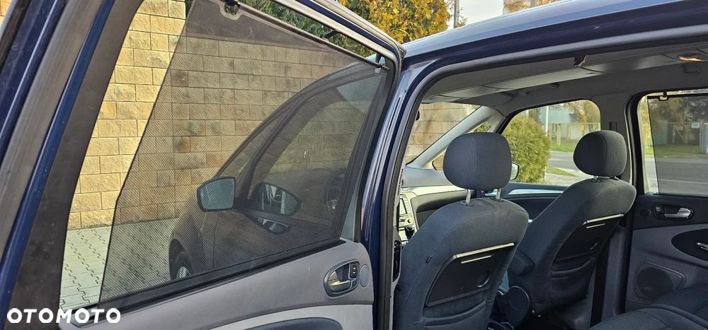 Ford Galaxy 2.0 TDCi Ghia - 15