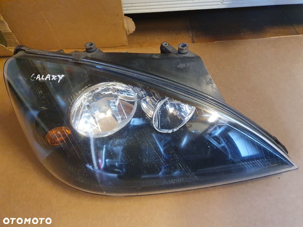 REFLEKTOR PRAWY FORD GALAXY EUROPA - 2