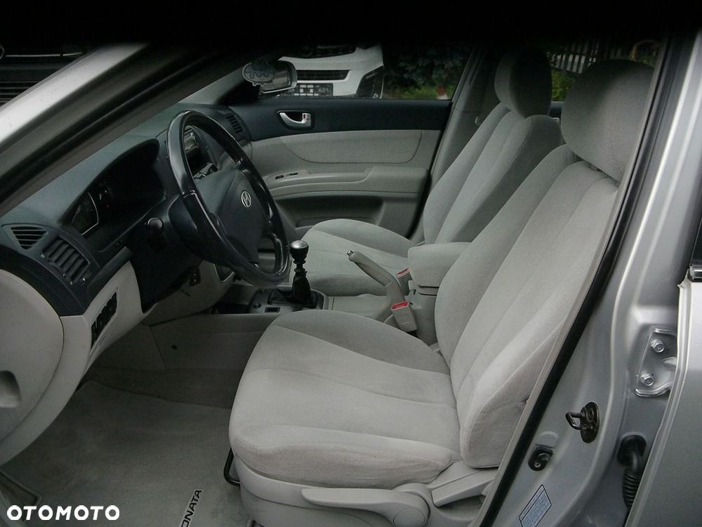 Hyundai Sonata 2.4 GLS - 28