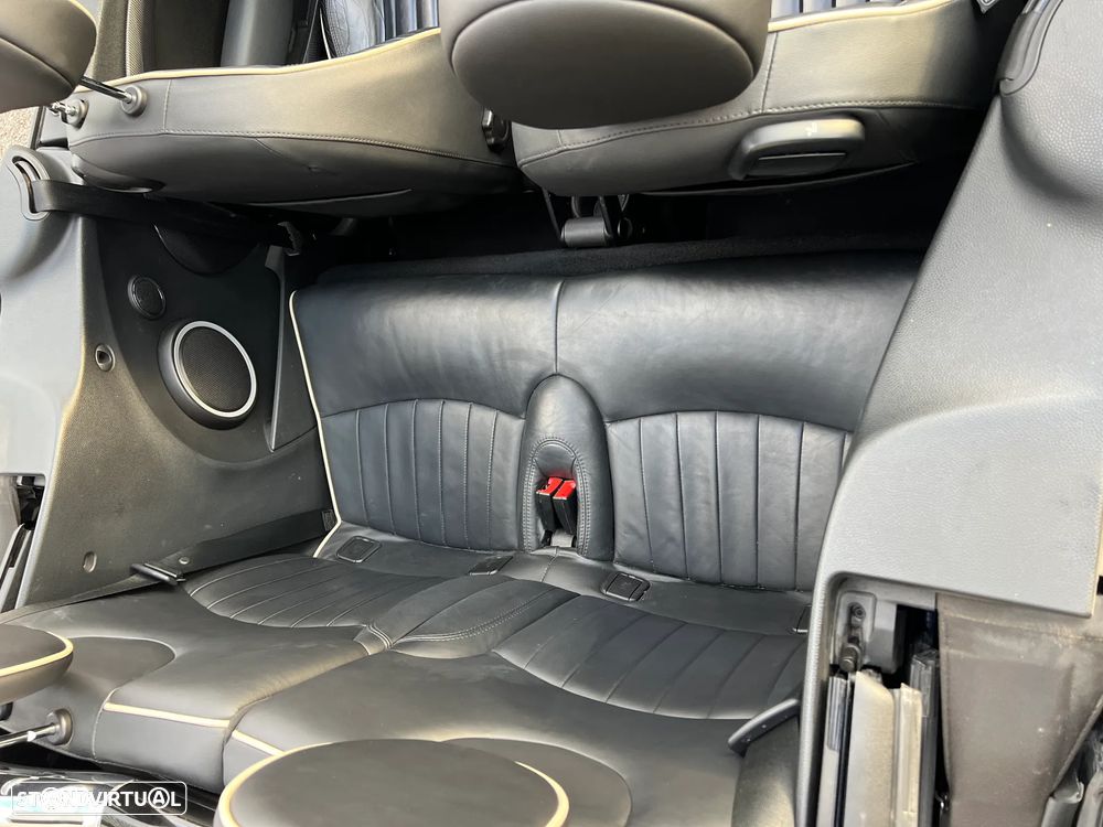 MINI Cabrio Cooper SD - 11