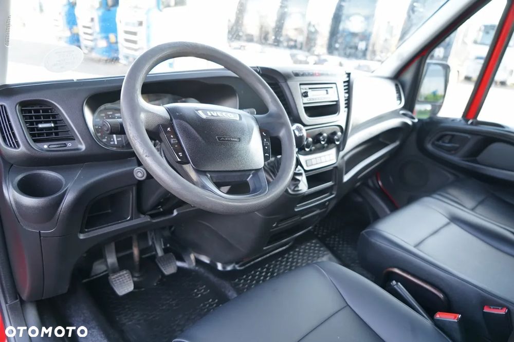 Iveco DAILY 35-130 / WYWROTKA TYLNOZSYPOWA / BLIŹNIAK / MANUAL / SKÓRA / EURO 6 - 24