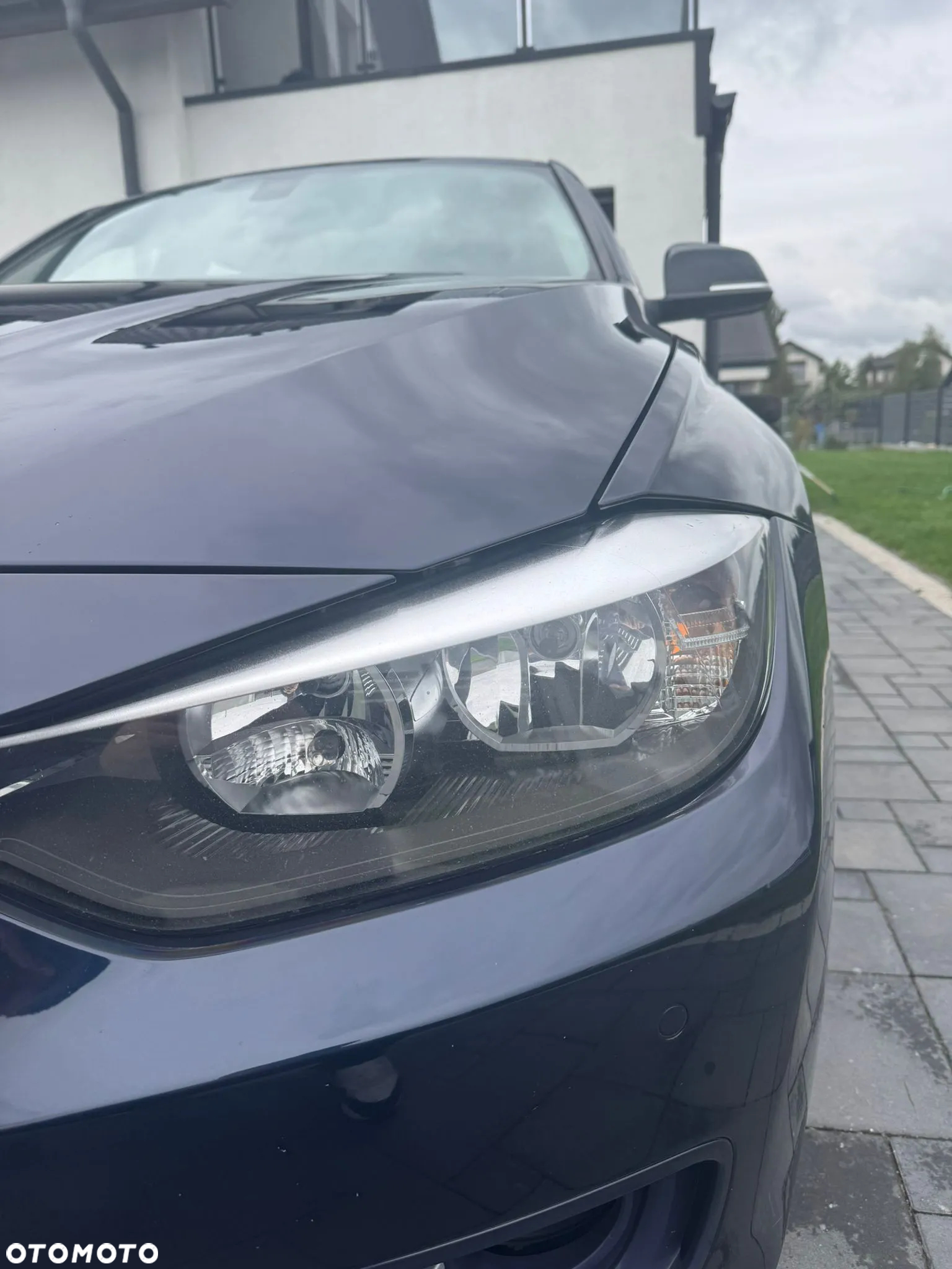 BMW Seria 3 318d Touring Sport Line - 11