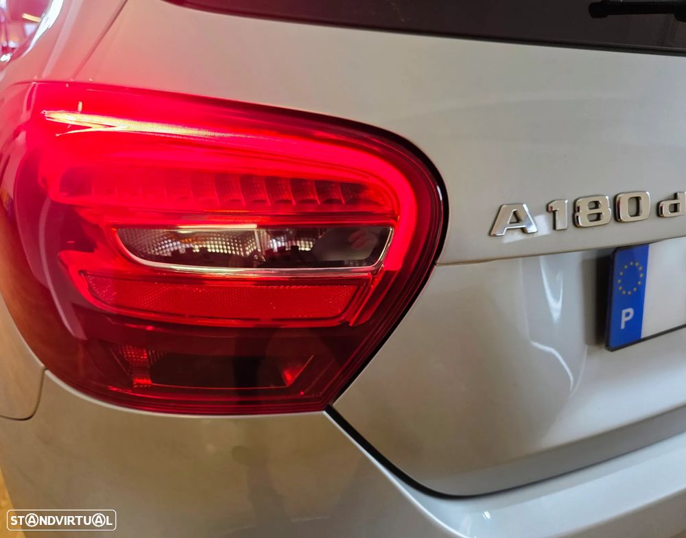 Mercedes-Benz A 180 d Urban - 17