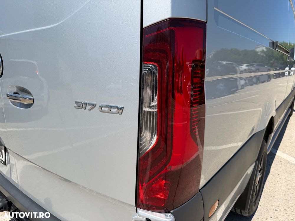 Mercedes-Benz Sprinter 317 CDI 170CP L3H2 RWD 9AT+ - 28