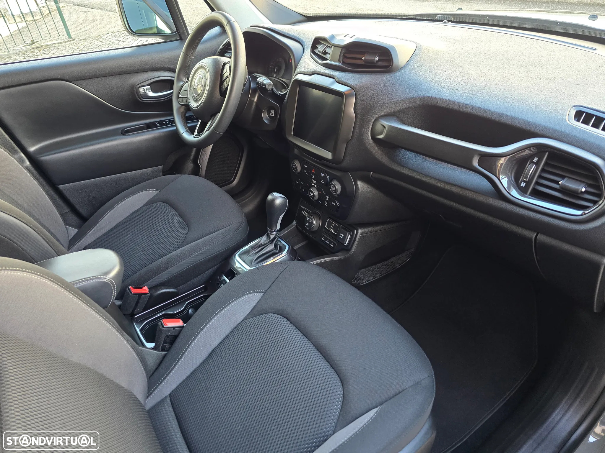 Jeep Renegade 1.3 TG 4Xe Upland - 12
