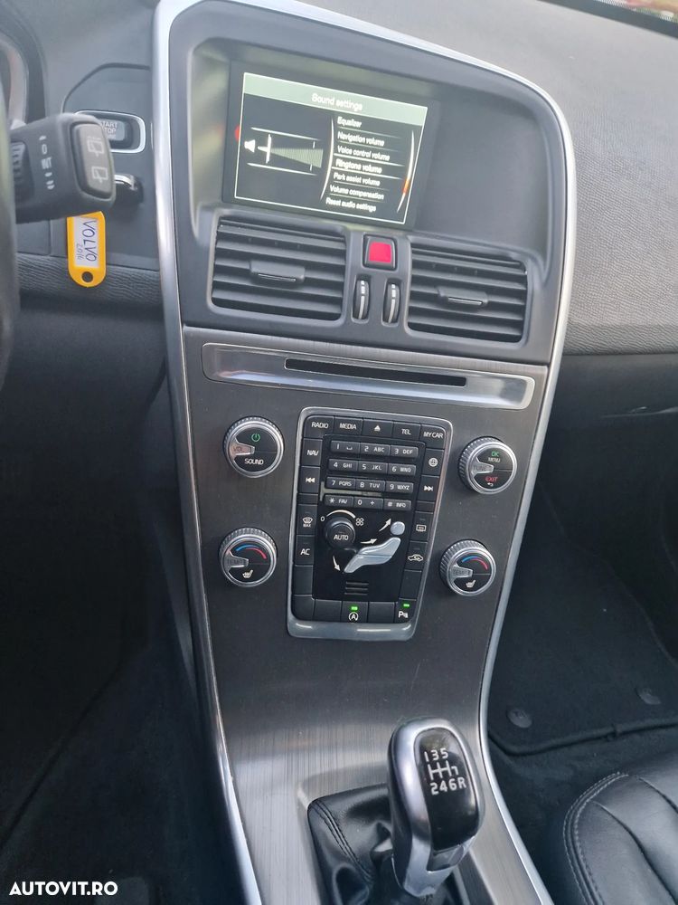 Volvo XC 60 D4 Summum - 7