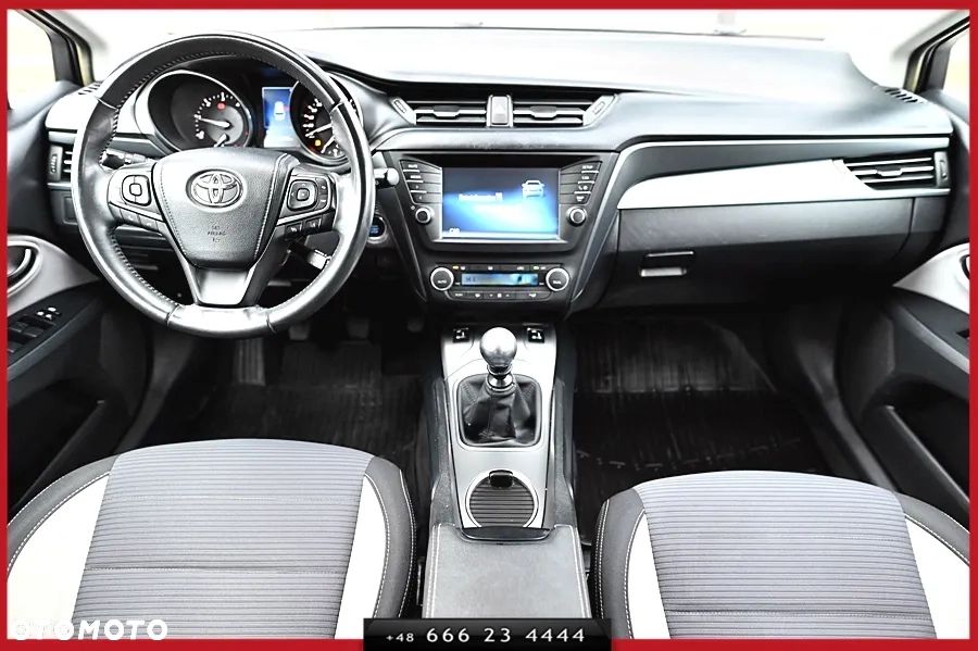 Toyota Avensis Touring Sports 1.6 D-4D Executive - 13