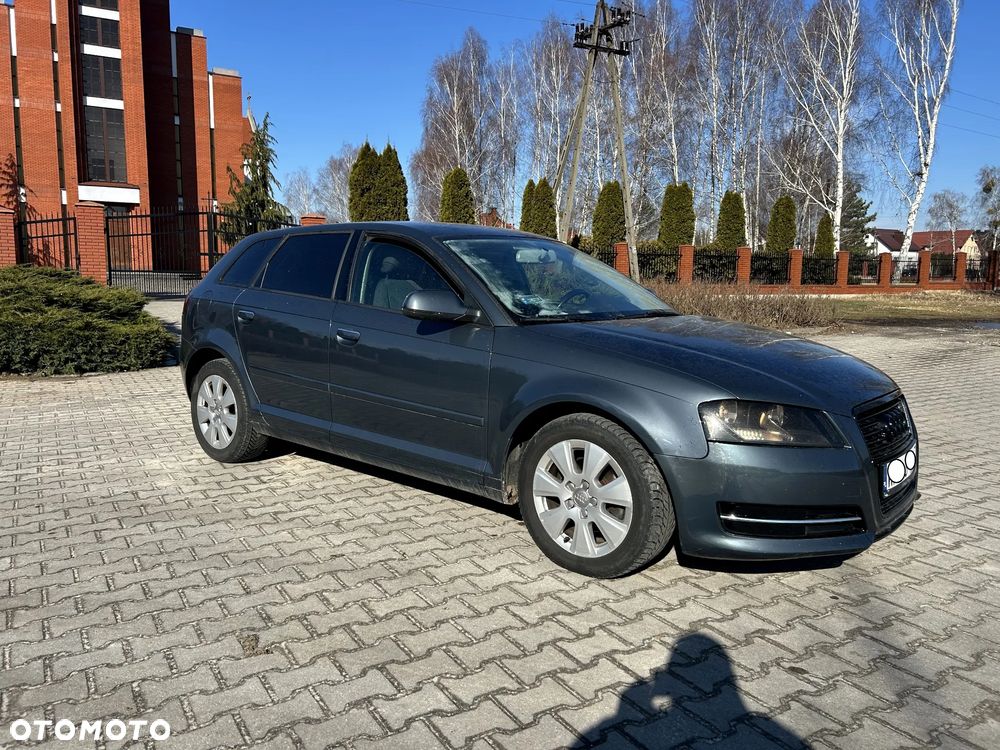 Audi A3 Sportback 1.6 TDI Ambiente - 1