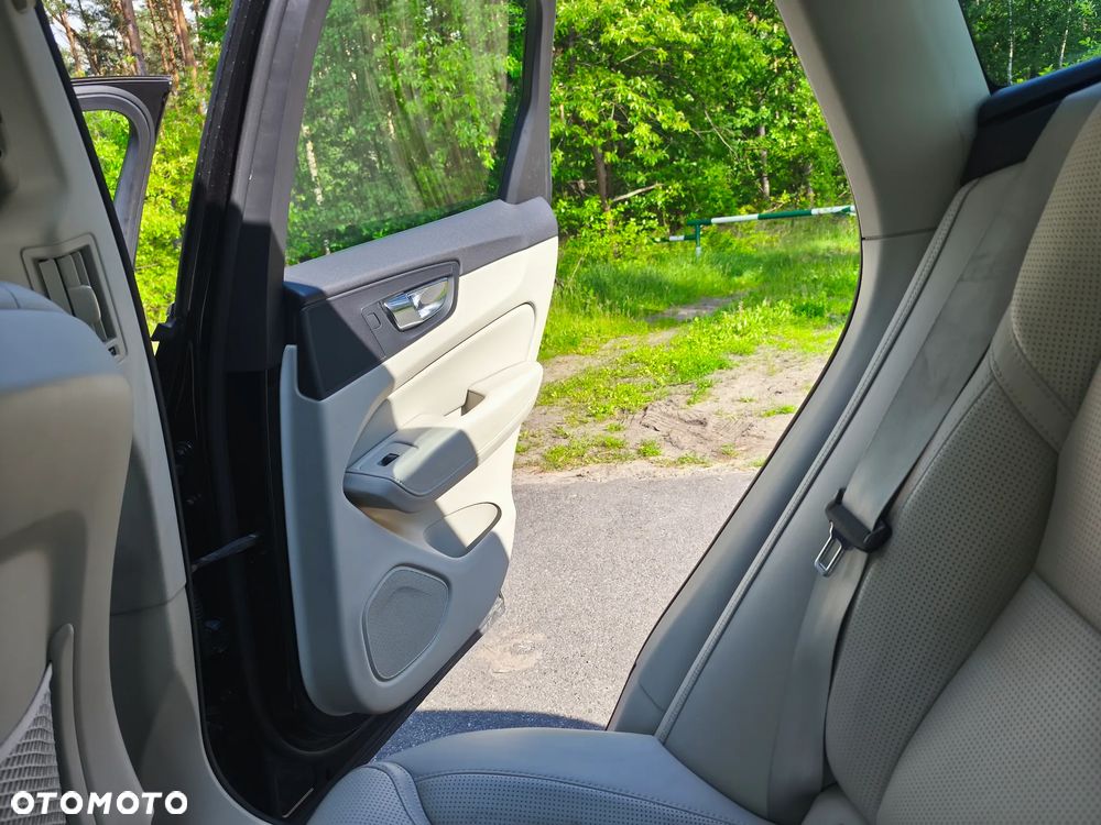 Volvo XC 60 D4 Inscription - 26