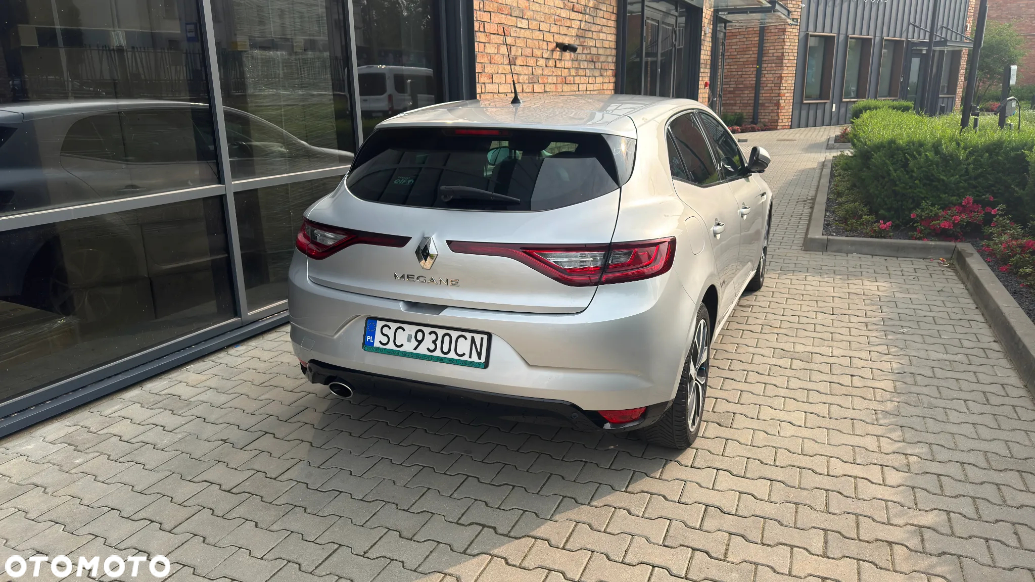 Renault Megane 1.6 dCi GT EDC - 4