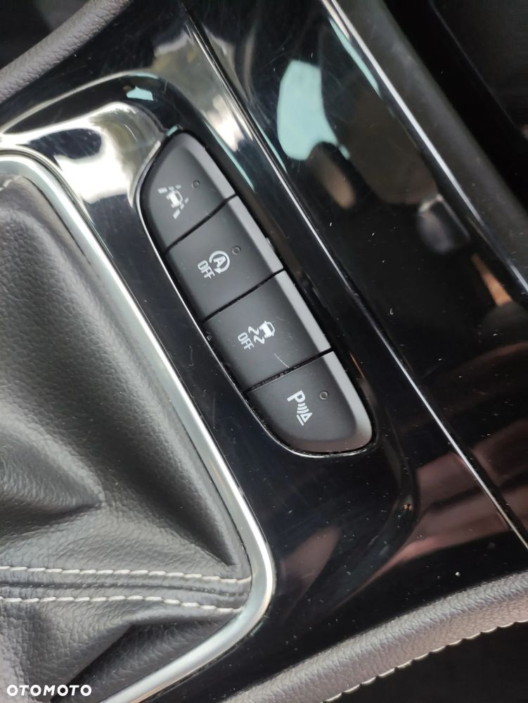 Opel Astra 1.6 D Start/Stop Business - 7