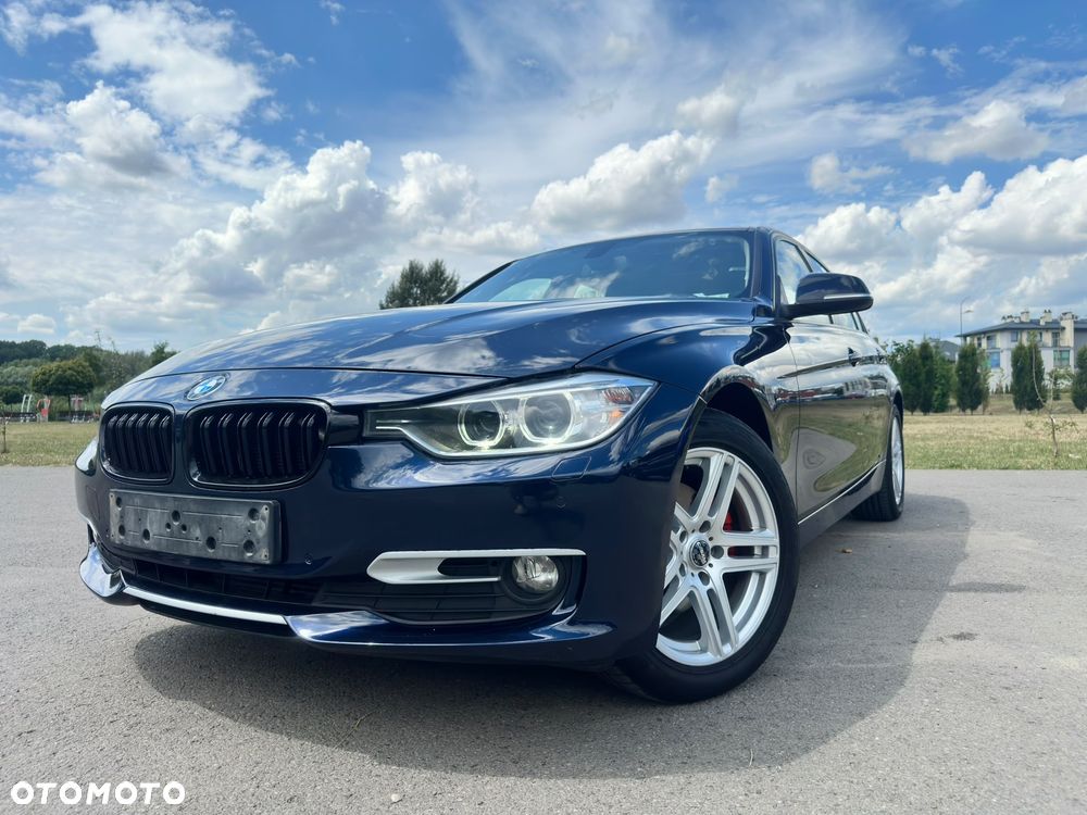 BMW Seria 3 320d Luxury Line - 8
