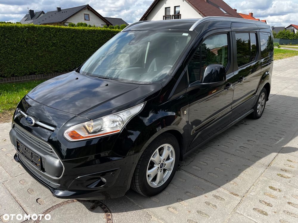 Ford Tourneo Connect Grand - 33
