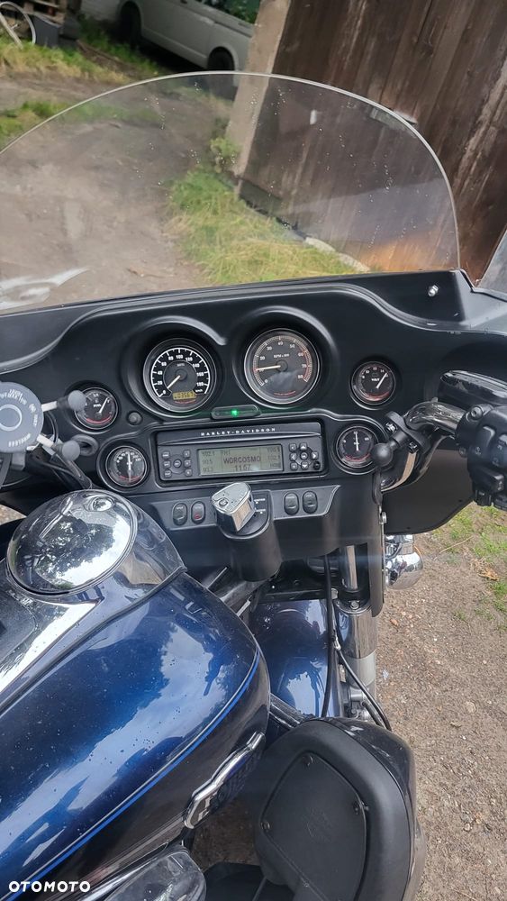 Harley-Davidson FLHT Electra Glide Standard - 3