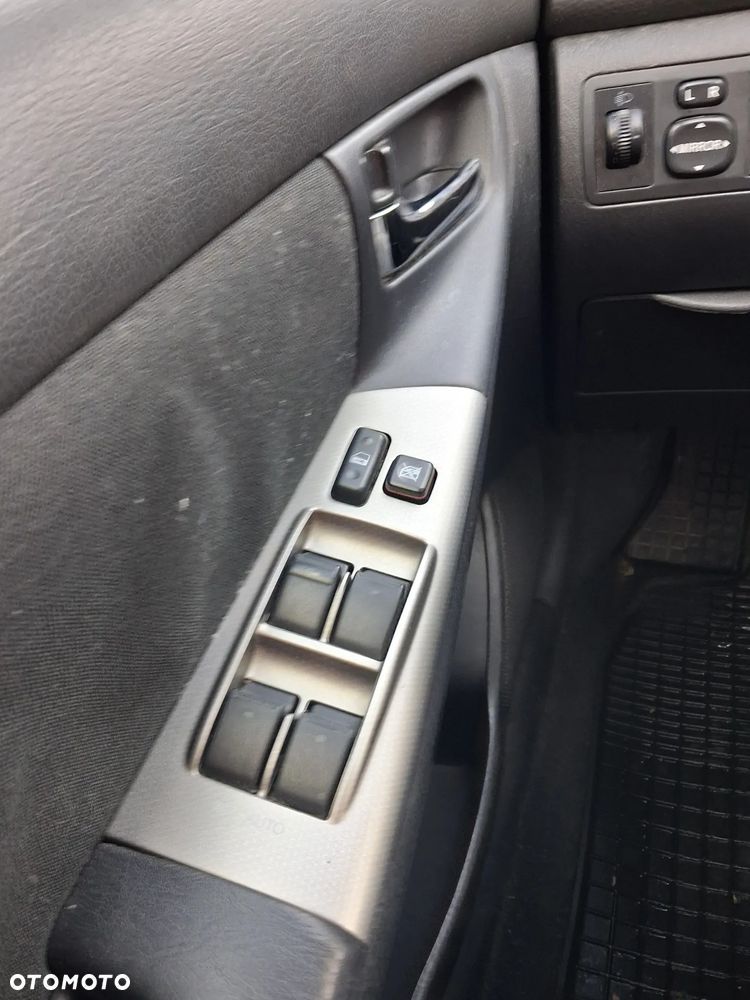 Toyota Corolla 1.4 VVT-i - 15