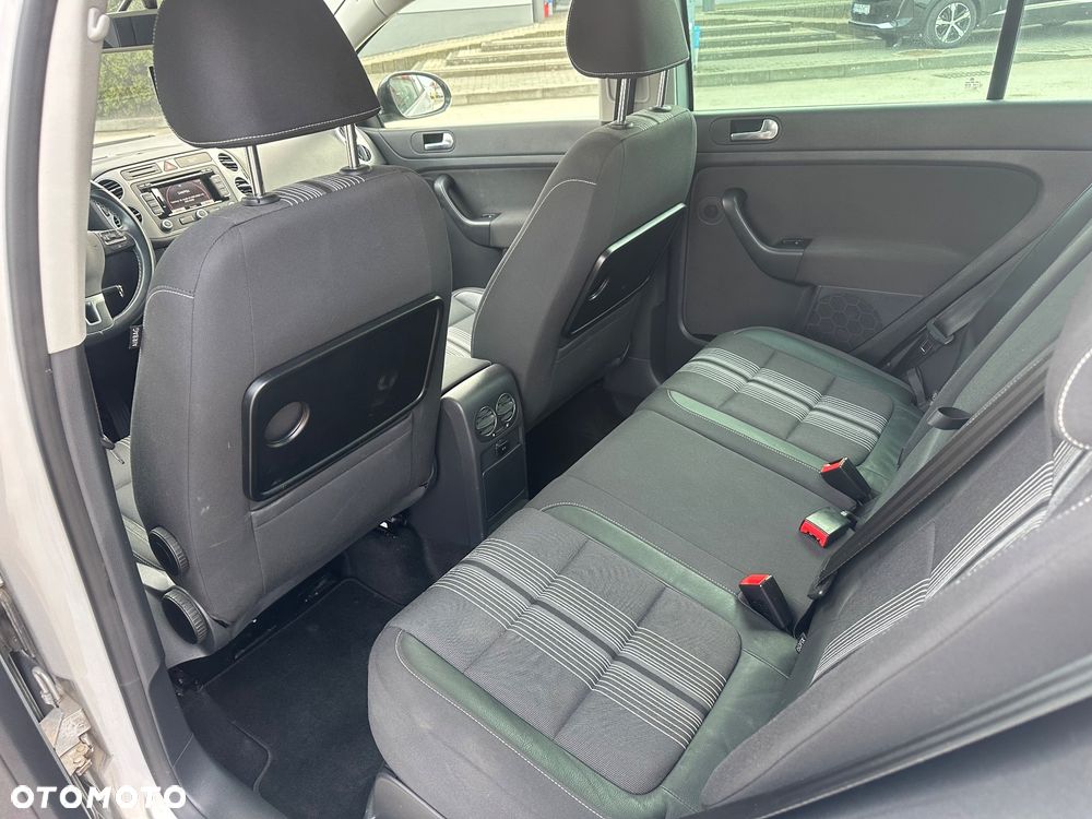 Volkswagen Golf Plus 2.0 TDI DPF MATCH - 17
