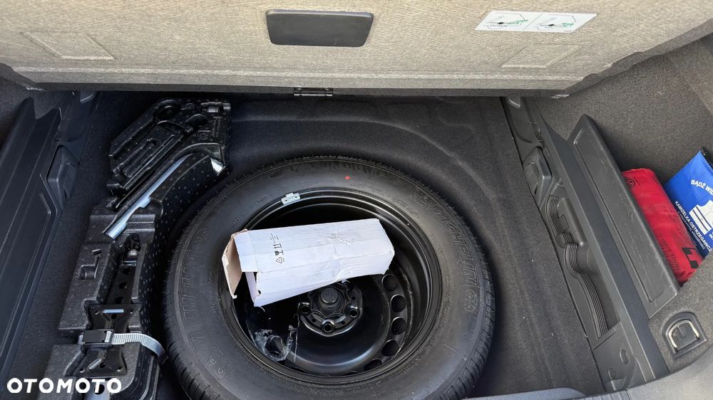 Volkswagen Passat 1.6 TDI BMT Comfortline - 8