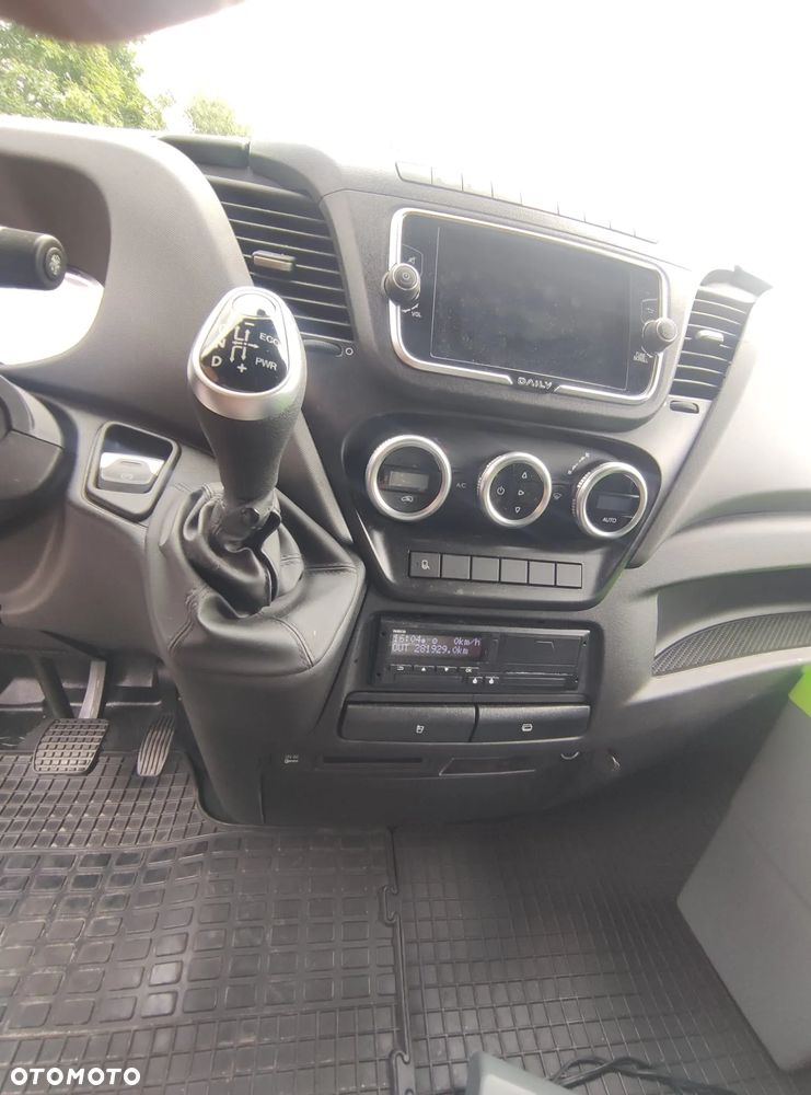 Iveco DAILY - 17