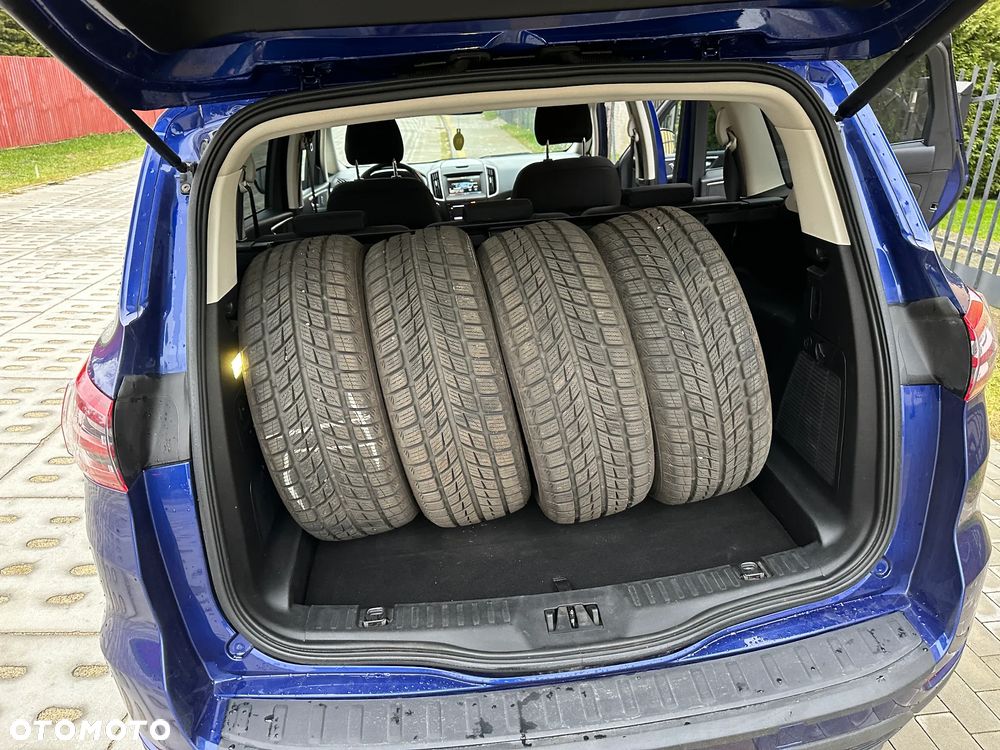 Ford S-Max 2.0 TDCi Titanium PowerShift - 9