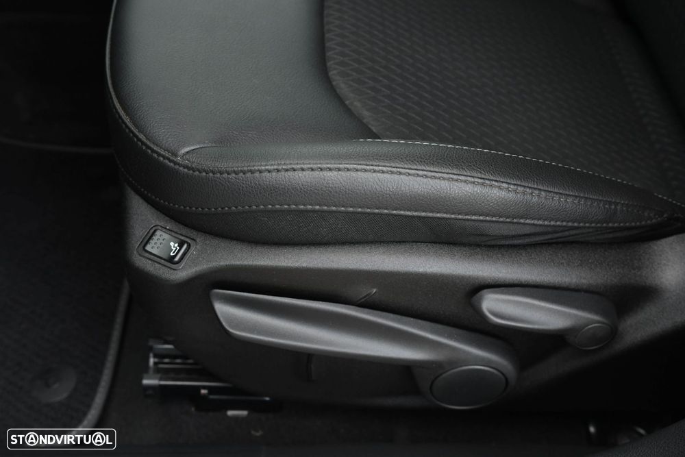 Jeep Compass 1.5 TG e-Hybrid S DCT - 37