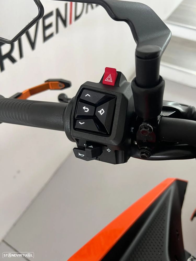 KTM Duke 390 - 12