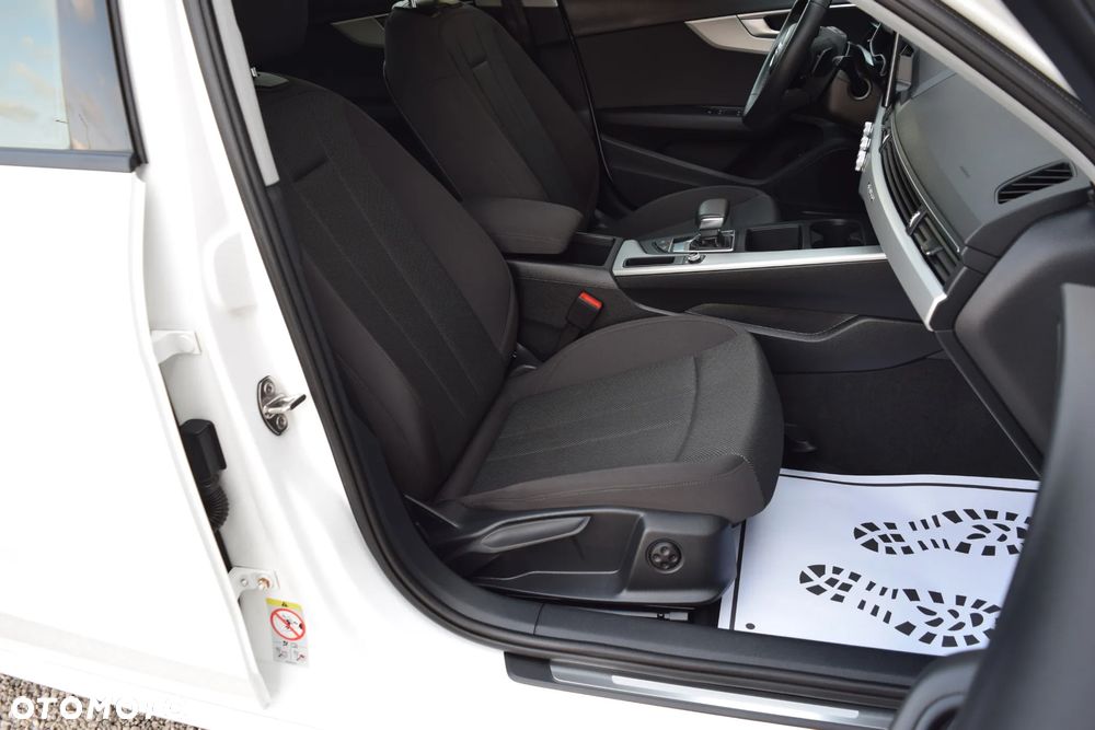 Audi A4 Avant 40 TDI quattro S tronic S line - 39