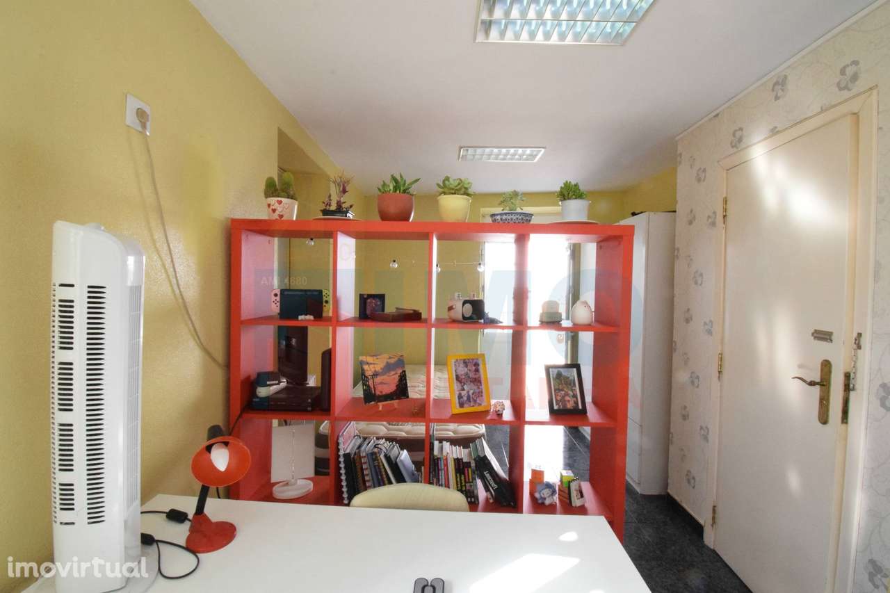 Edifício c/ 4 frações independentes - Centro Histórico da Covilhã - Grande imagem: 2/27