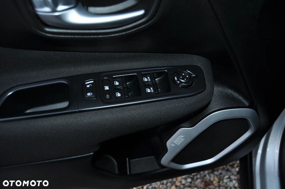 Jeep Renegade 1.4 MultiAir DSG Longitude - 16