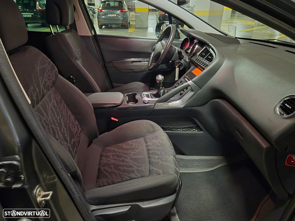 Peugeot 3008 1.6 HDi Active - 33