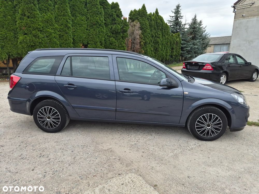 Opel Astra 1.6 Caravan Enjoy - 2