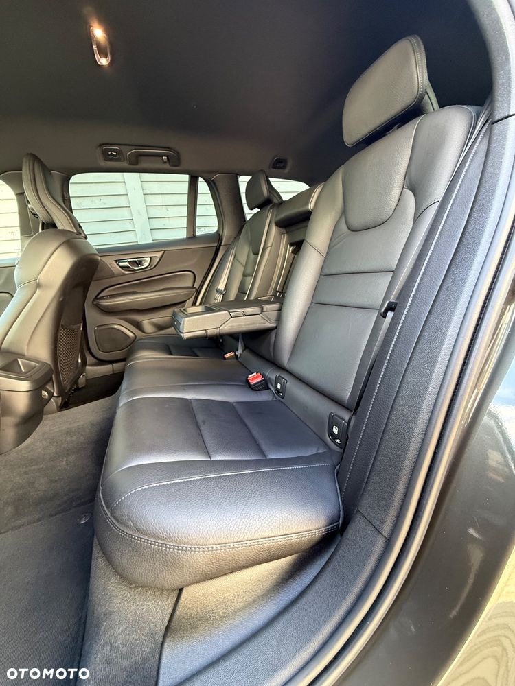 Volvo V60 D3 Momentum Core - 23