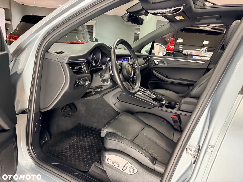 Porsche Macan Standard - 22