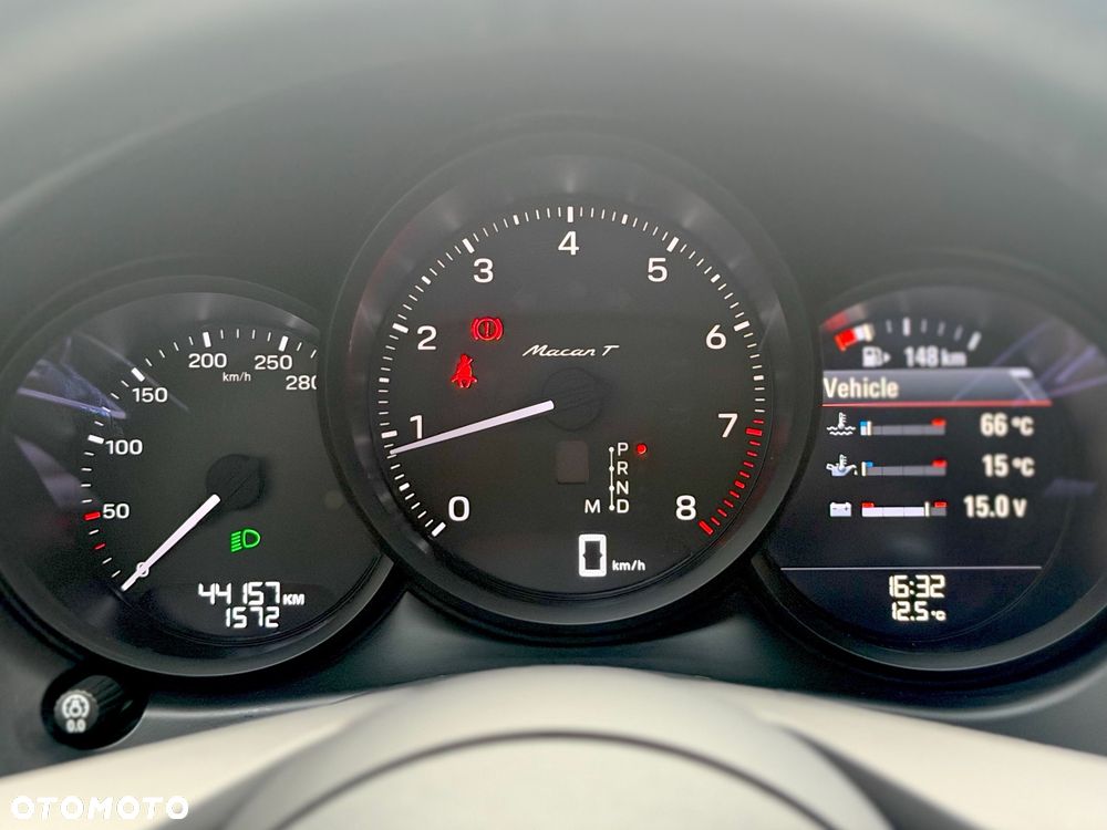Porsche Macan T PDK - 32