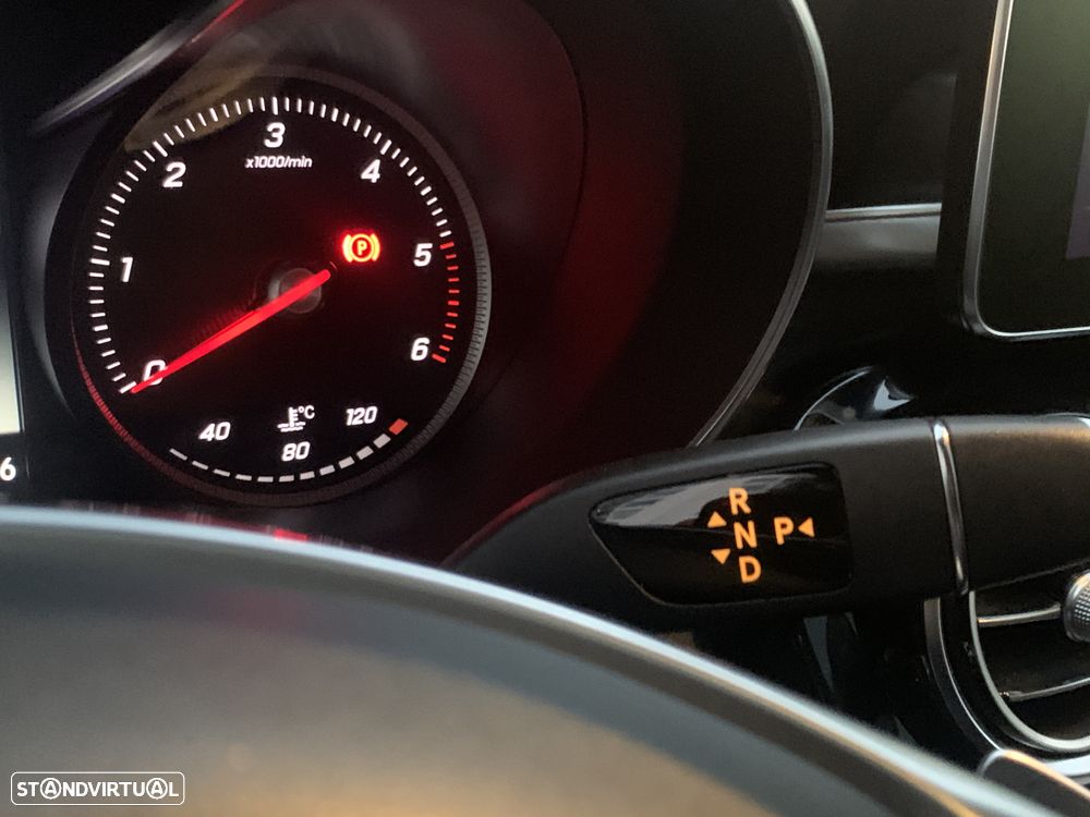 Mercedes-Benz GLC 250 d 4Matic 9G-TRONIC AMG Line - 16