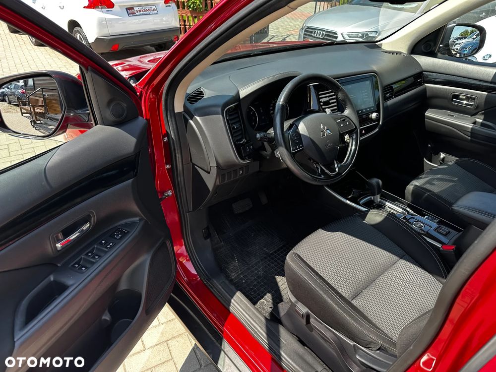 Mitsubishi Outlander - 6