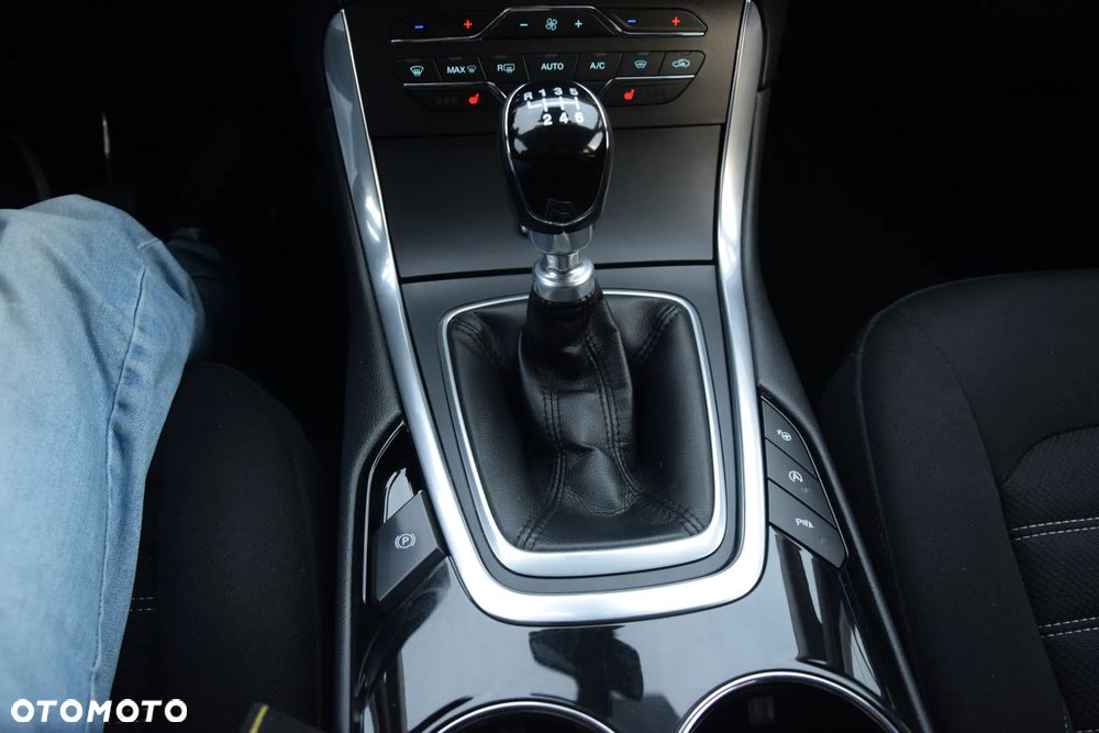 Ford Galaxy 2.0 TDCi Titanium - 28