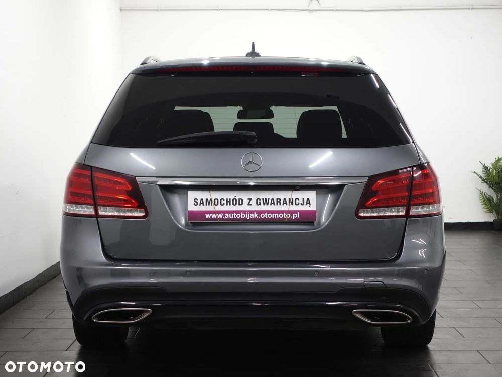 Mercedes-Benz Klasa E ver-220-t-bluetec-blueefficiency-edition-9g--tronic - 6