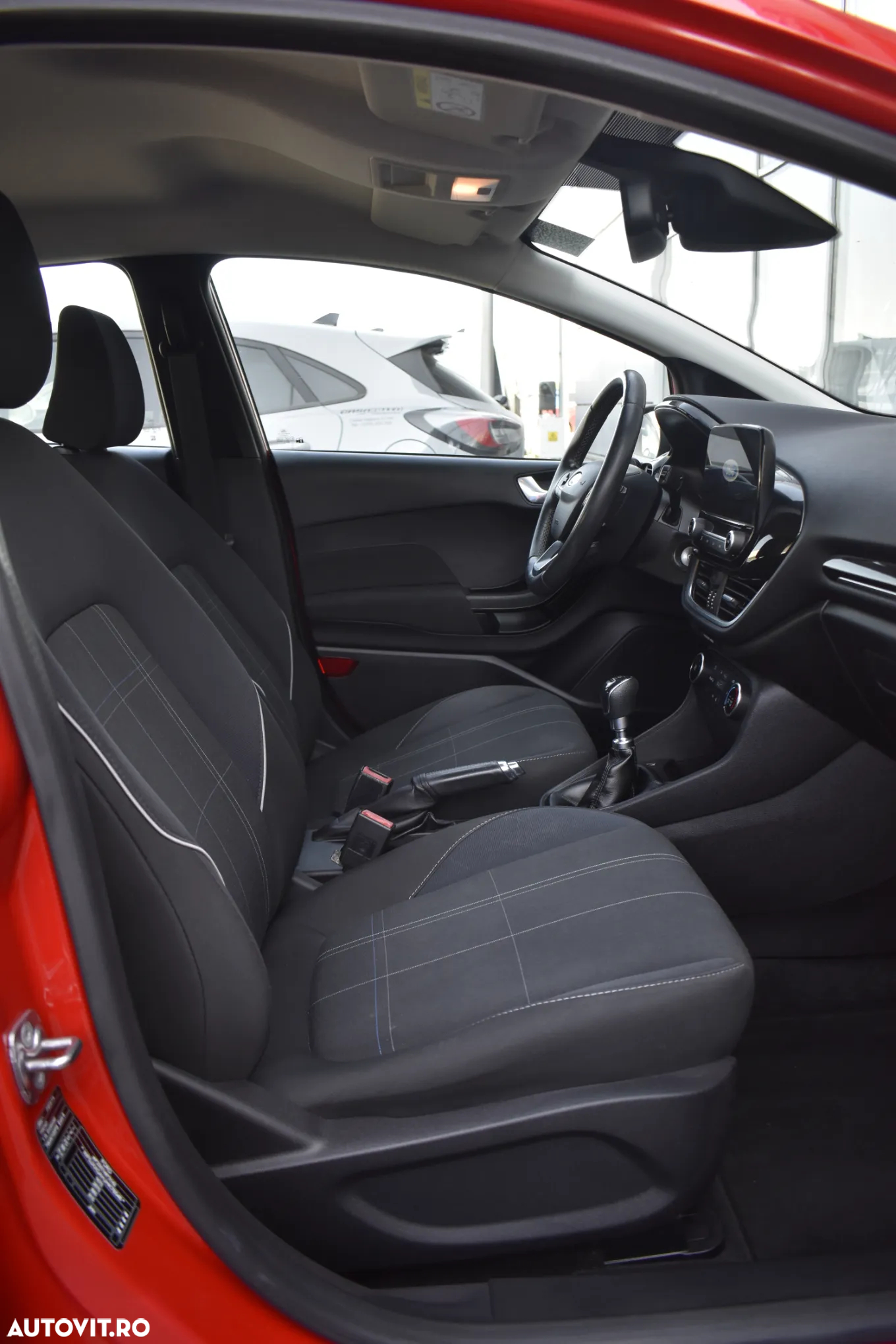Ford Fiesta 1.0 EcoBoost Trend - 39