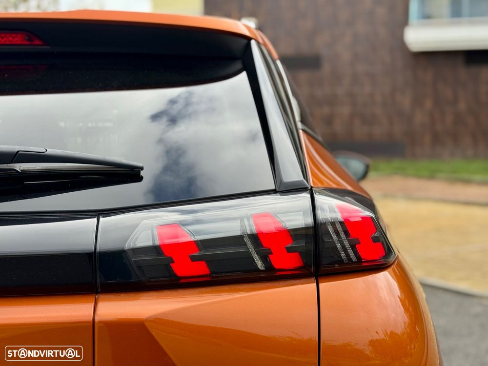 Peugeot 2008 1.2 PureTech Allure - 7