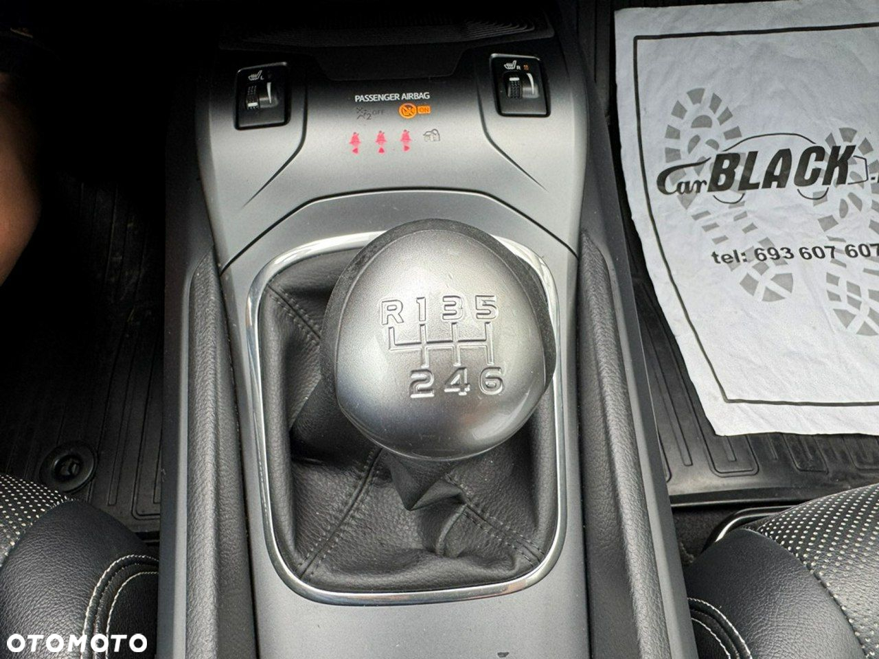 Toyota Avensis - 12