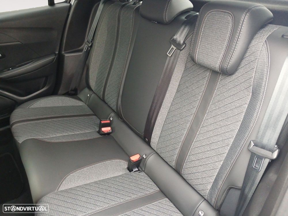 Peugeot 208 1.2 Hybrid Allure e-DCS6 - 14